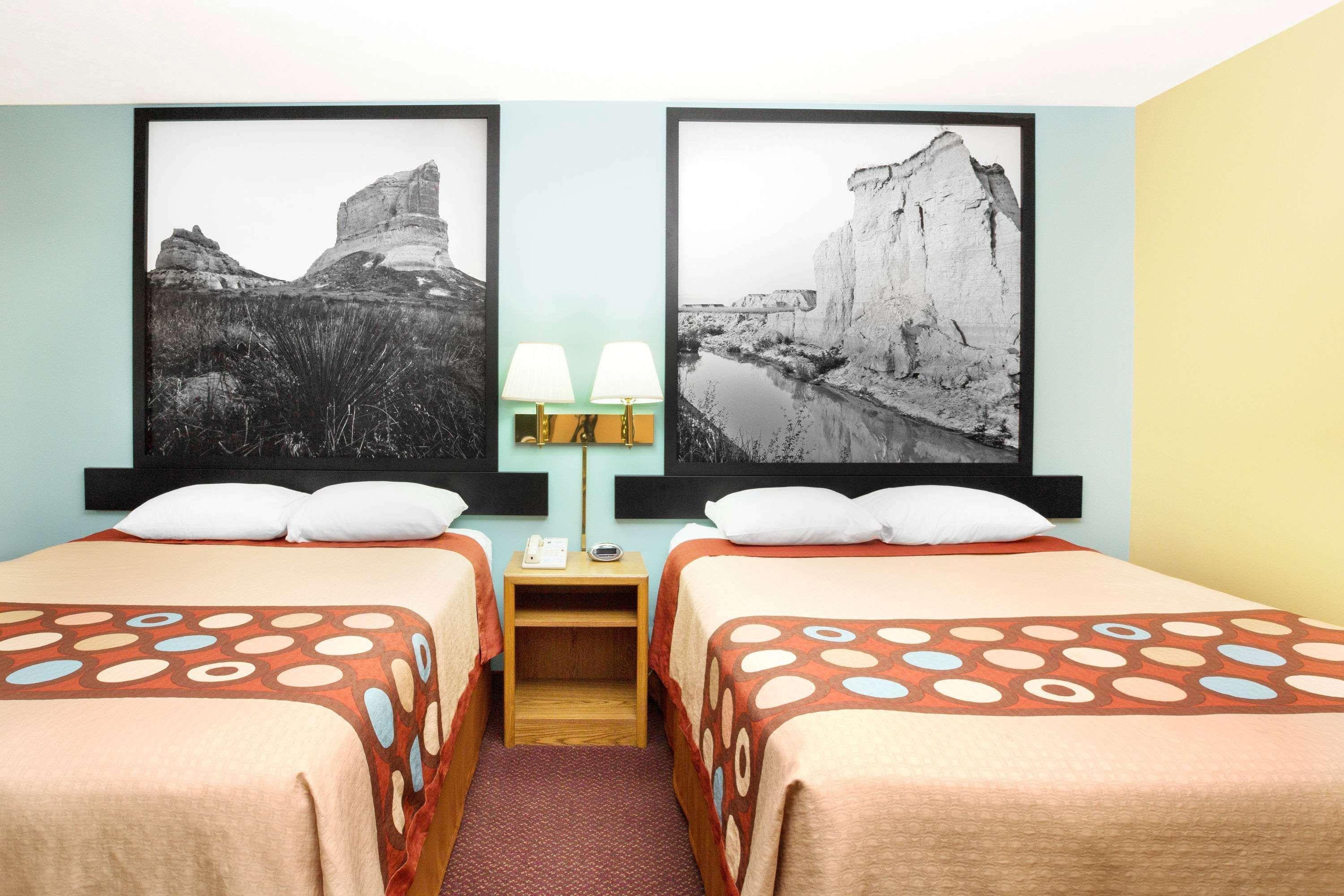 Super 8 By Wyndham Crete Motel Dış mekan fotoğraf